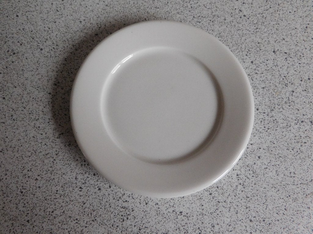 Bord 12 cm. Wit Ego Iittala, Huis en Inrichting, Keuken | Servies, Arabia, Ophalen of Verzenden, Zo goed als nieuw, Bord(en)