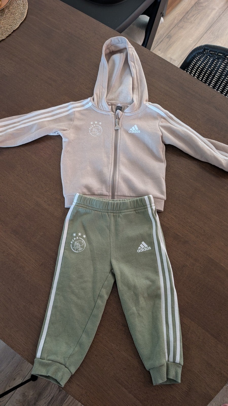Adidas Ajax baby trainingspakje maat 9-12 maanden, Adidas, Gebruikt, Jongetje of Meisje, Ophalen of Verzenden