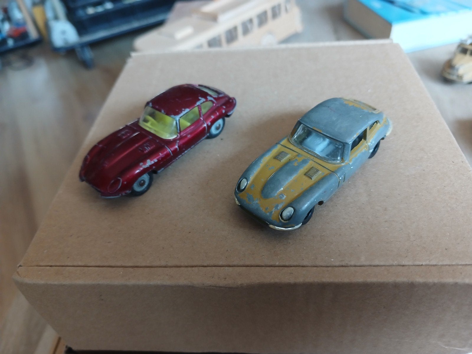 2x jayuar, Ophalen of Verzenden, Auto
