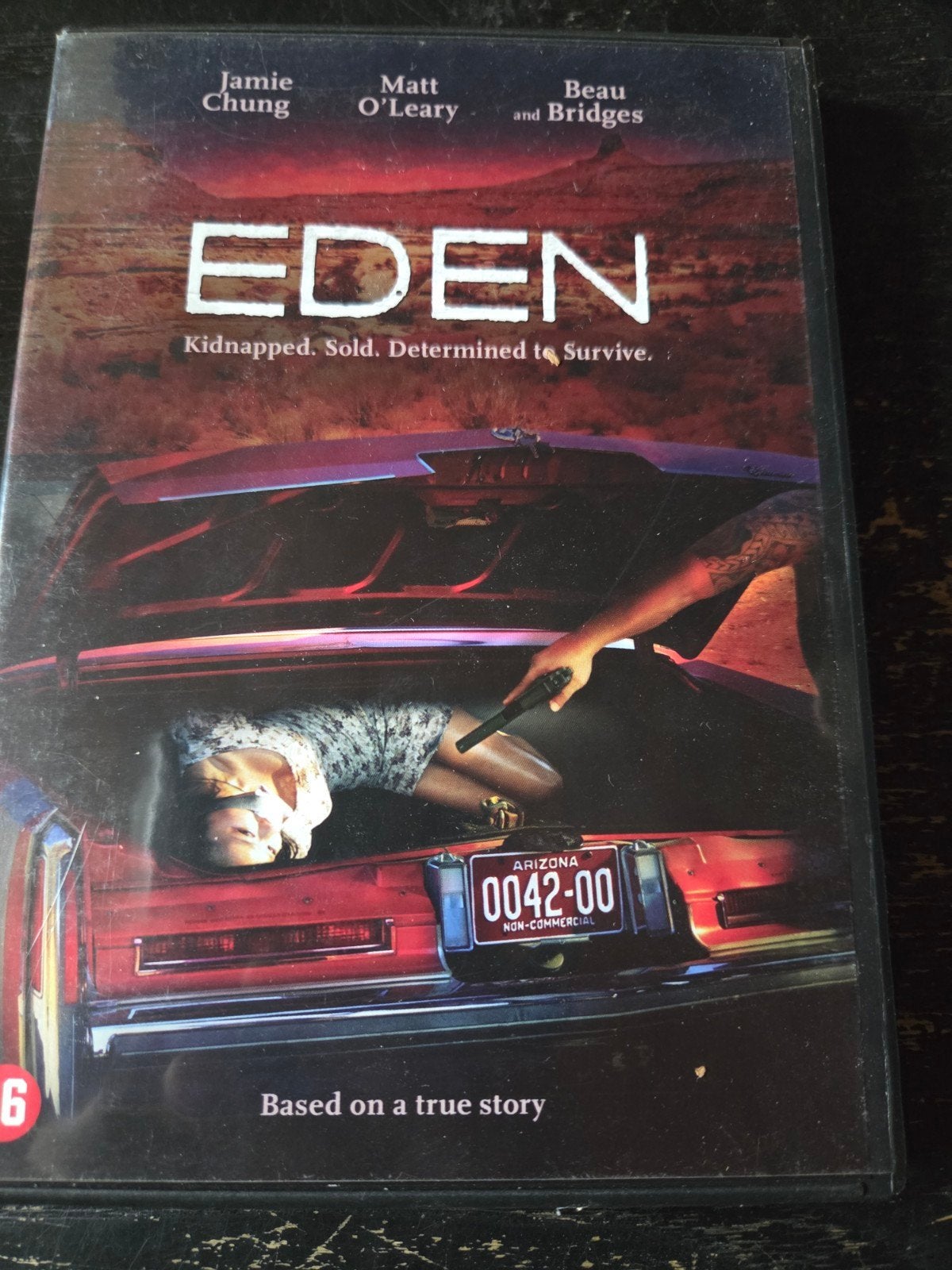 Eden, Vanaf 16 jaar, Ophalen of Verzenden, Zo goed als nieuw, Actiethriller
