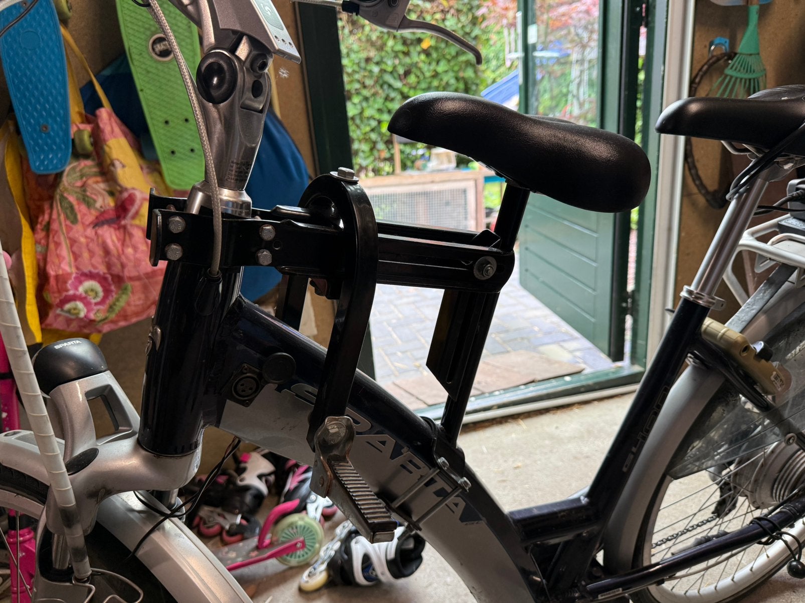 Zadel op Buis – Damesfiets fiets mono model 4, Fietsen en Brommers, Fietsaccessoires | Fietsstoeltjes, Ophalen, Gebruikt, Voorzitje
