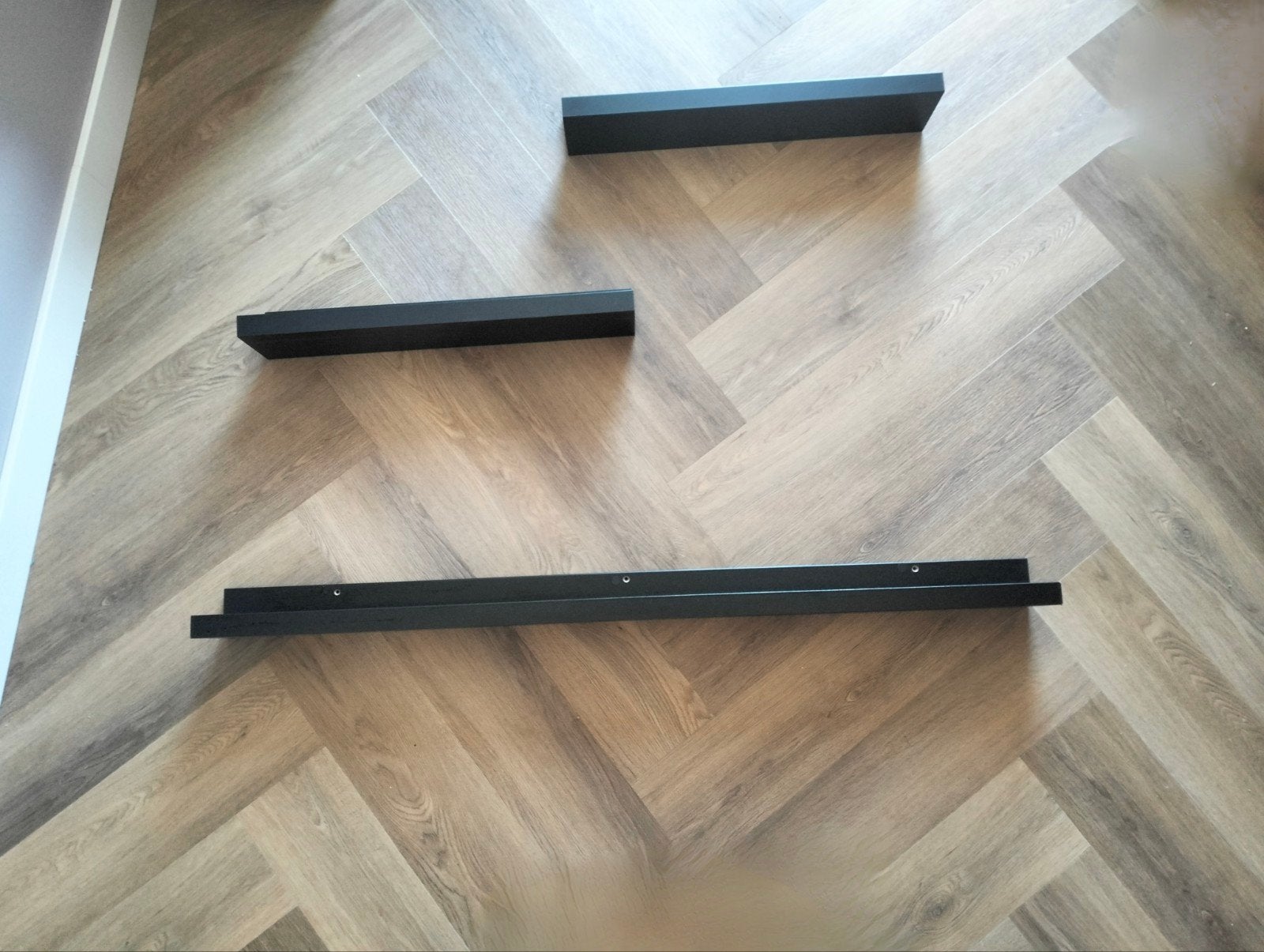 IKEA Mosslanda wandplanken (1x 115cm, 2x 55cm), Ophalen of Verzenden, Zo goed als nieuw