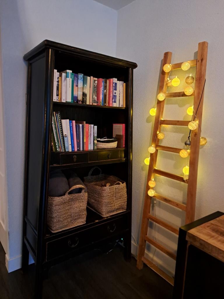 Chinese bruidskast/buffet/boekenkast, Ophalen, Met deur(en), Teakhout, Oosterse Stijl