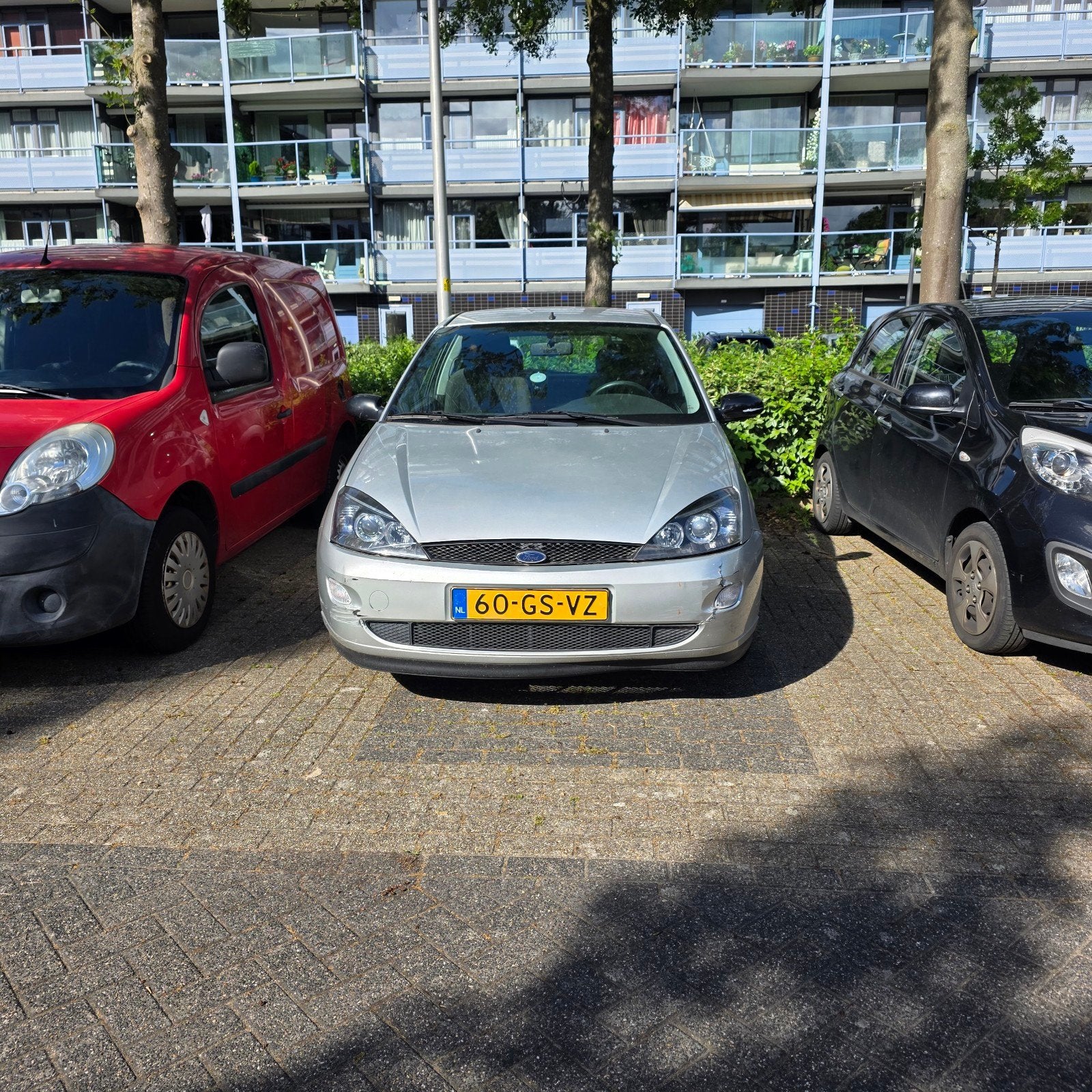 Ford Focus 1.6 I Trend 3D AUT 2001 Grijs, Auto's, Ford, Particulier, Focus, Benzine, D, Hatchback, Automaat, Origineel Nederlands