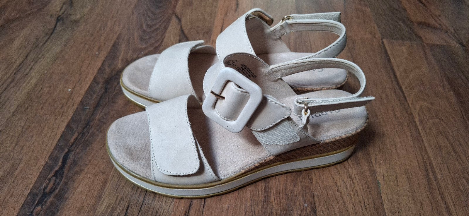 Beige sandalen, leer, maat 38, Kleding | Dames, Beige, Zo goed als nieuw, Caprice, Sandalen of Muiltjes