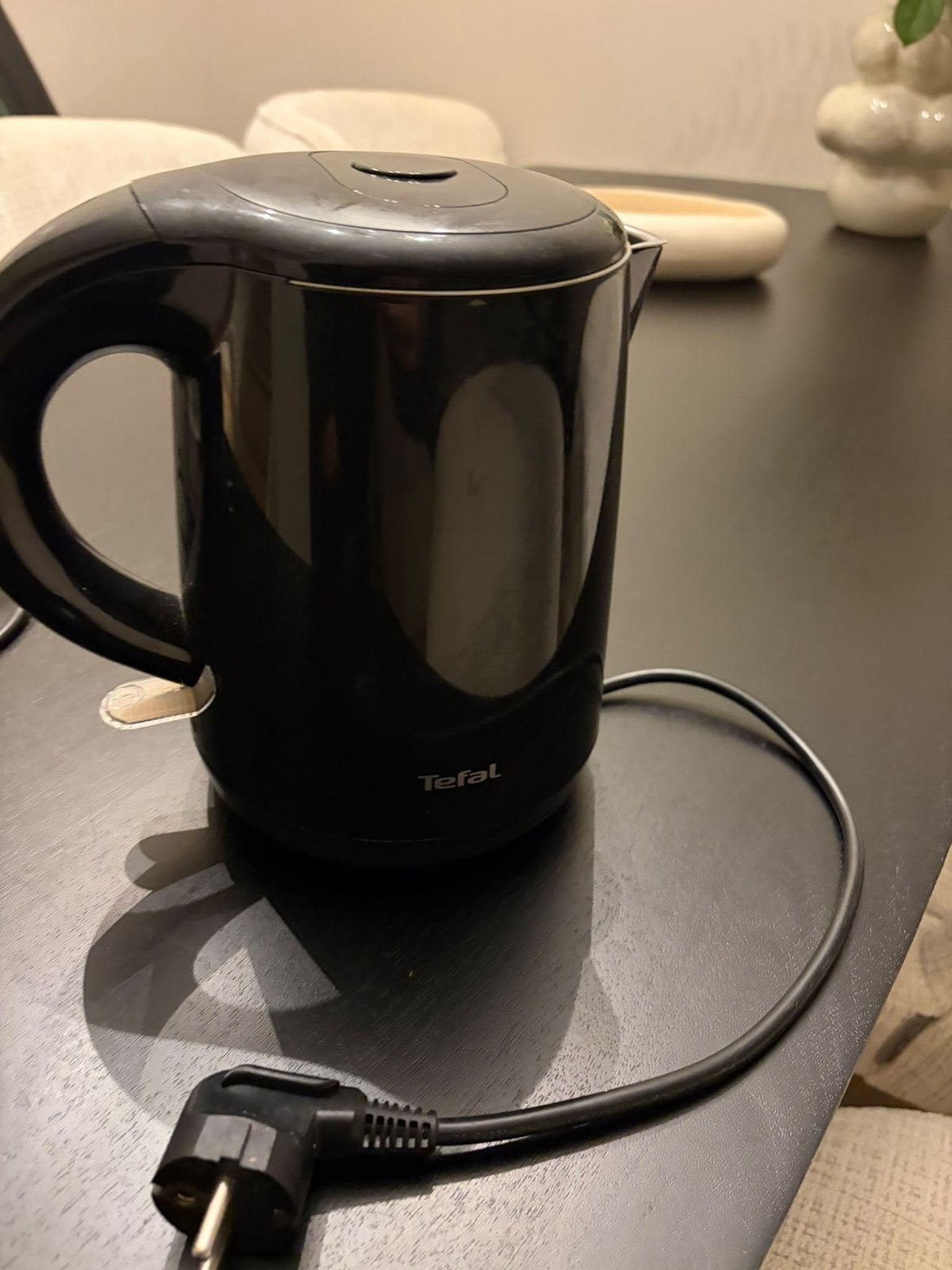 Tefal waterkoker - Zwart - 1 liter, 1 tot 2 liter, Ophalen of Verzenden, Zo goed als nieuw