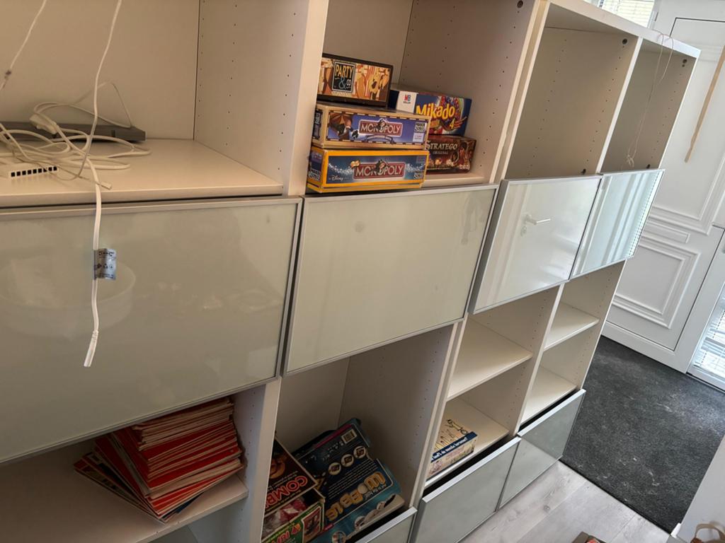 GRATIS ikea kasten incl verlichting, Gebruikt, Minder dan 100 cm, 25 tot 50 cm, 50 tot 100 cm