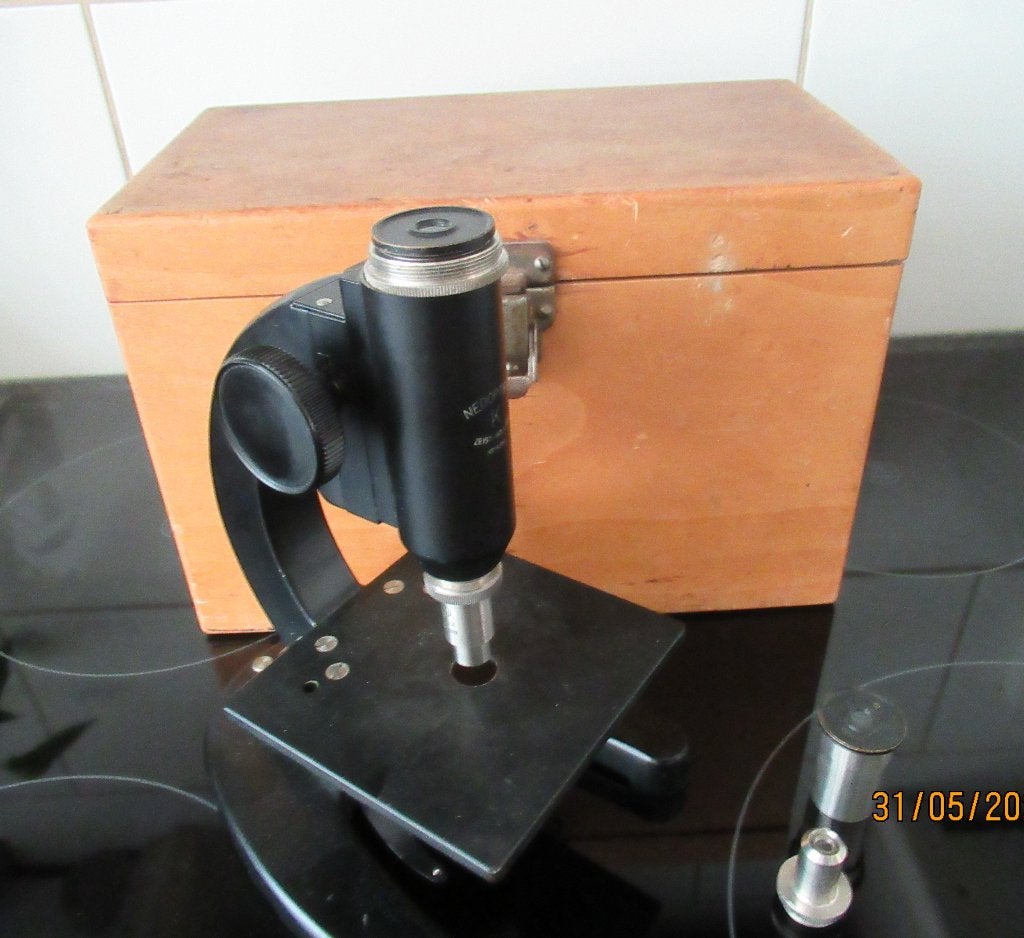 MICROSCOOP MET KIST ZEIST HOLLAND -NEDOPTIFA TYPE K ca1960, Ophalen of Verzenden, Refurbished, Minder dan 400x, Biologische microscoop