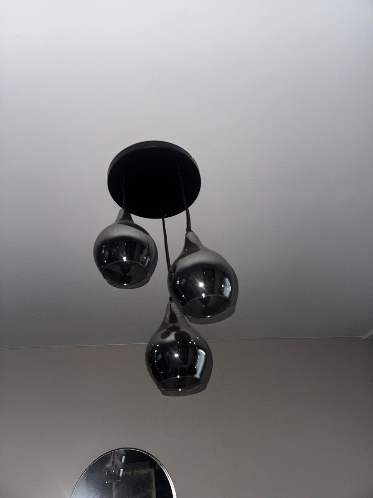 Moderne hanglamp met 3 rookglazen kappen, Ophalen, E27 (groot), Zo goed als nieuw, Glas