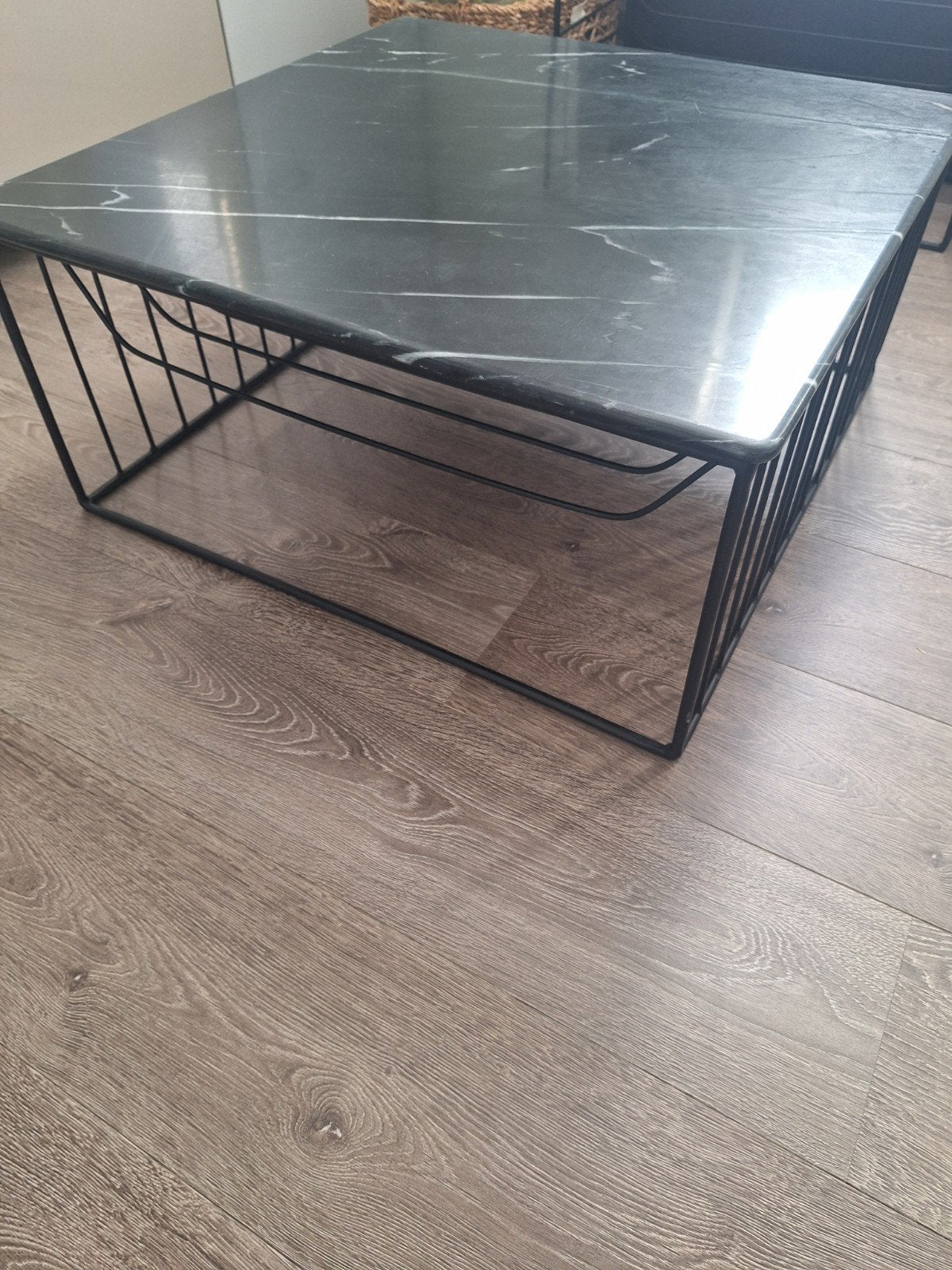 1 marmeren salontafel, zwart, Ophalen, 50 tot 100 cm, 50 tot 100 cm, Minder dan 50 cm