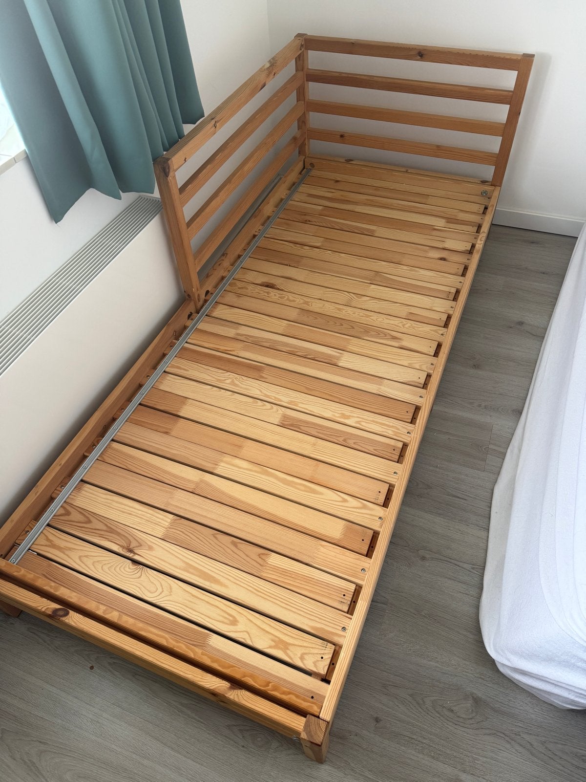 IKEA TARVA uitschuifbaar bedframe met matras, Huis en Inrichting, Ophalen, Overige kleuren, Tweepersoons, 80 cm