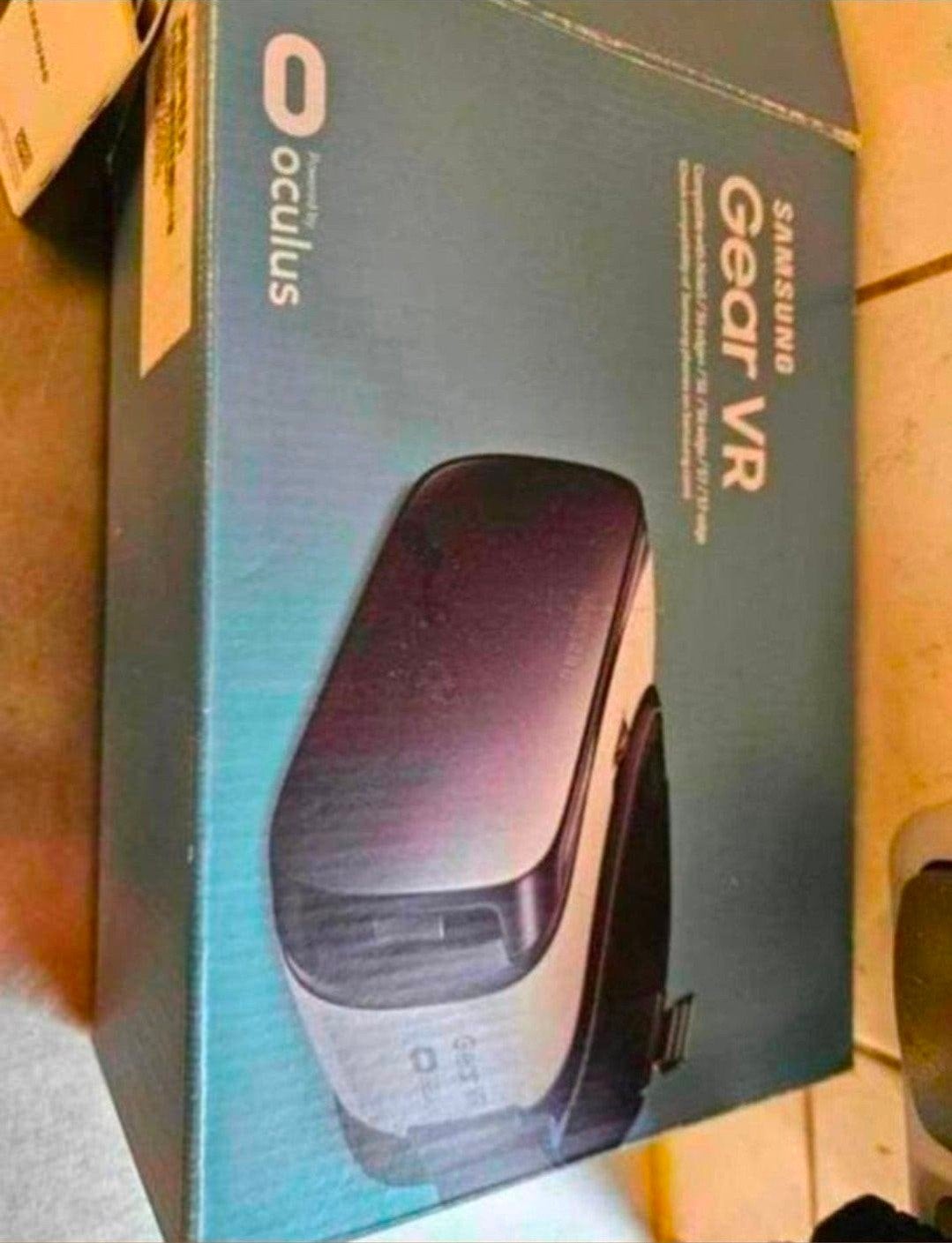 Samsung Gear VR (Powered by Oculus), Spelcomputers en Games, Ophalen of Verzenden, Zo goed als nieuw, VR-bril, Telefoon