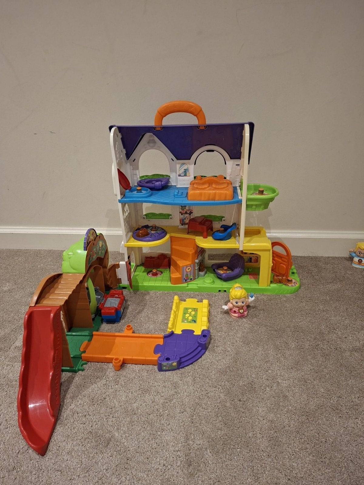 Vtech Vrolijke vriendjes speelhuis, Ophalen of Verzenden, Zo goed als nieuw