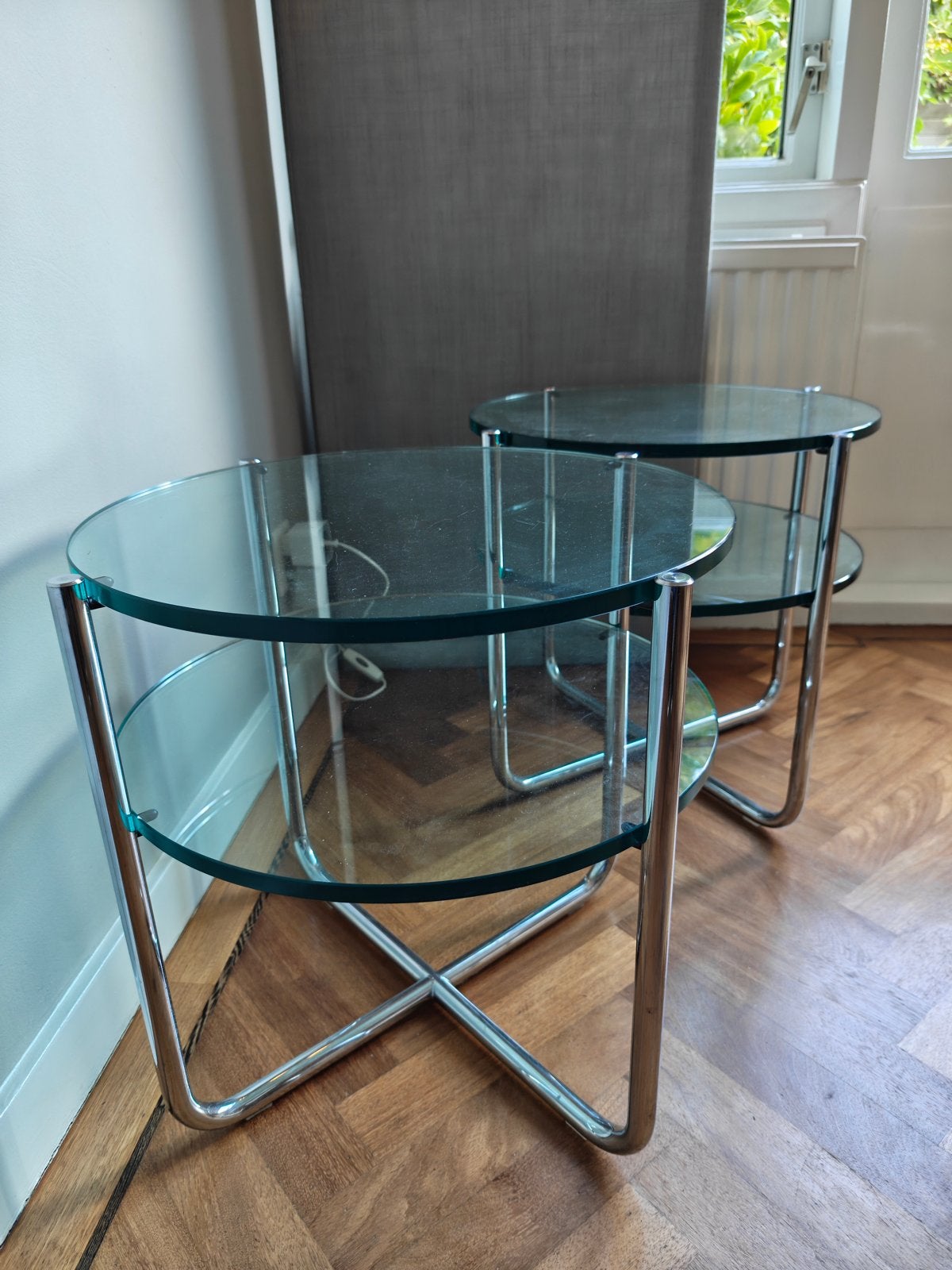 Gispen GT 425 Bijzettafels (nog 1 beschikbaar), Minder dan 55 cm, Gebruikt, Rond, Glas