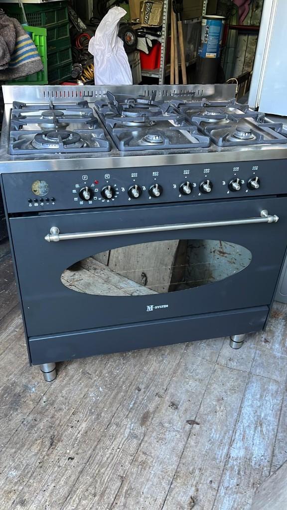M-system fornuis met oven, Witgoed en Apparatuur, Fornuizen, Ophalen, Gas, Vrijstaand, 85 tot 90 cm