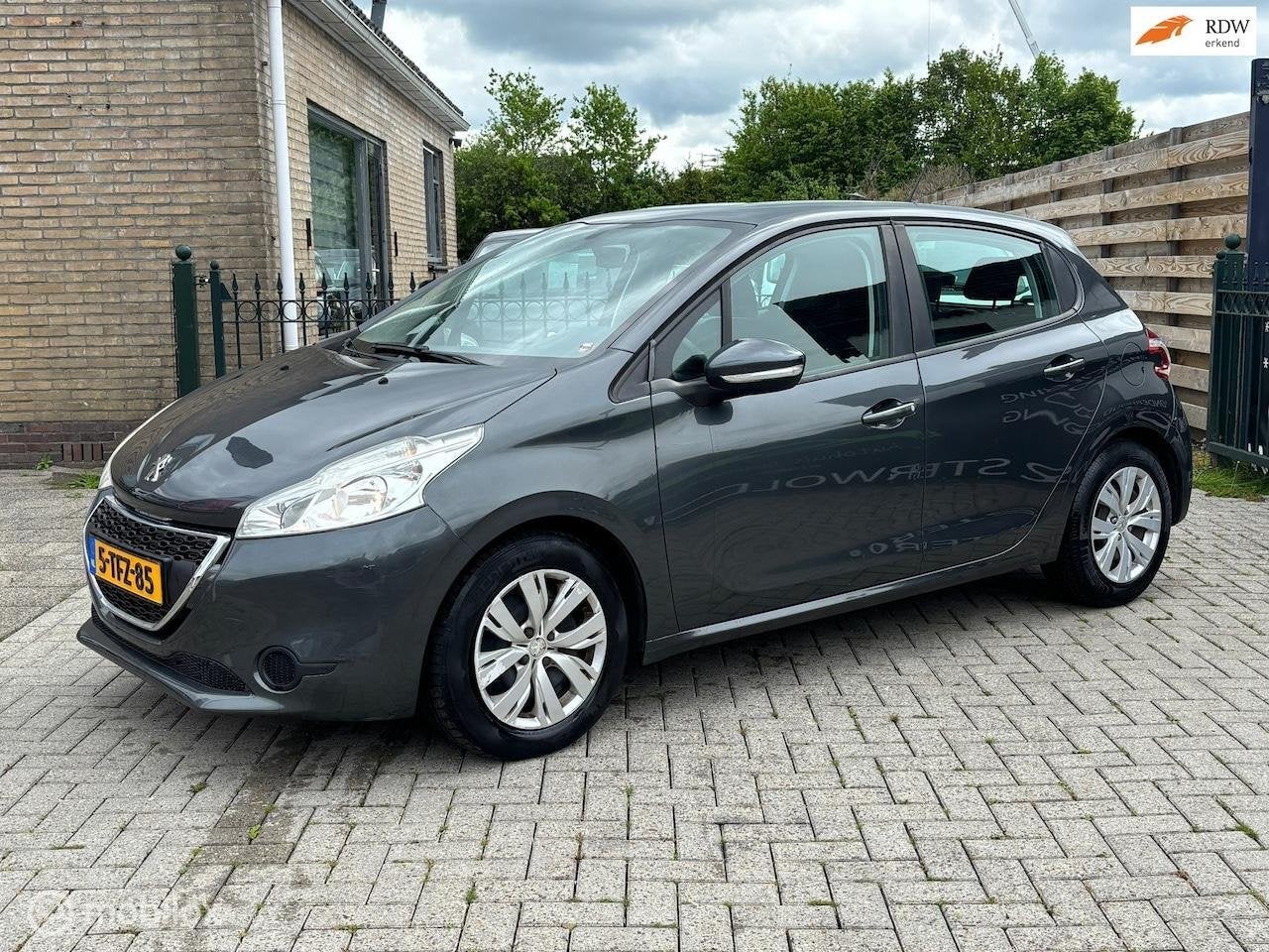 Peugeot 208 1.2 VTi Active | NIEUWE APK | CRUISE | AIRCO | N, Voorwielaandrijving, Euro 5, Gebruikt, 31 €/maand