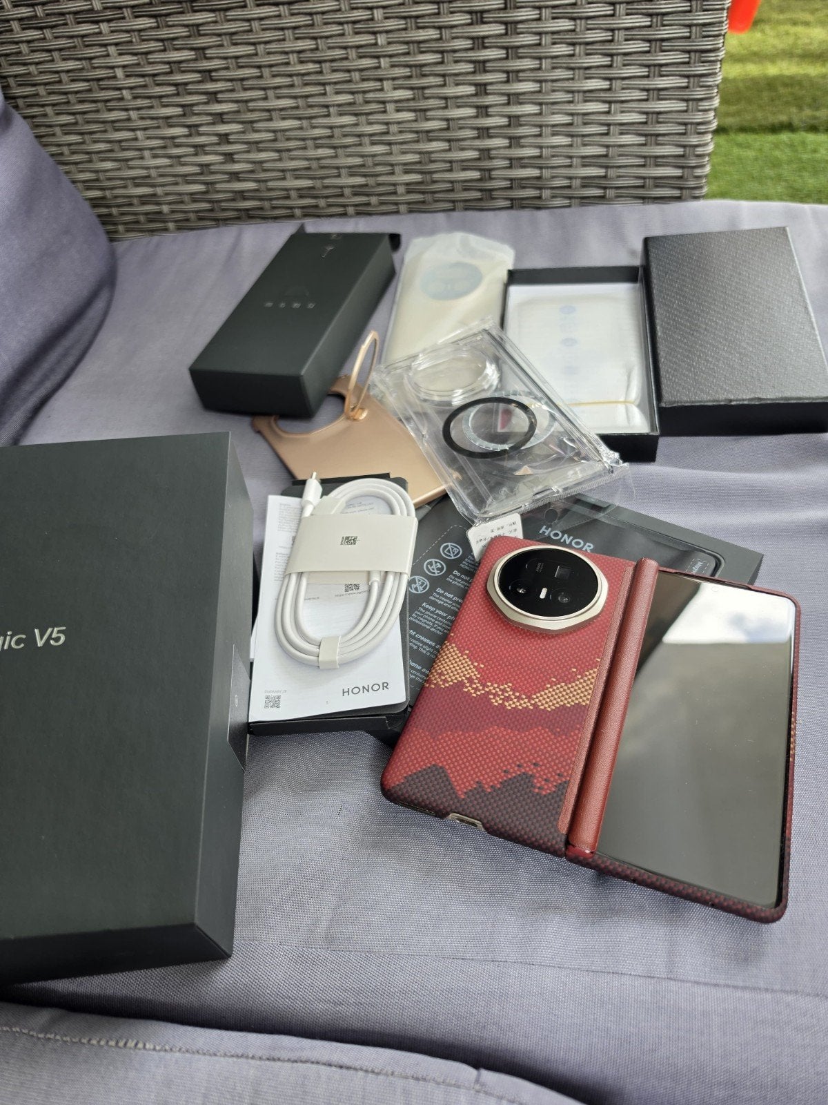 Honor Magic V5 Gold 512GB/16GB + Magic Pen | Factuur, Ophalen of Verzenden, Zo goed als nieuw, 6 megapixel of meer, Inklapmodel