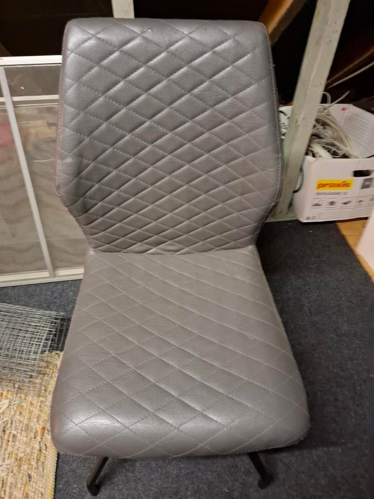 2 goed bruikbare stoelen, Ophalen, Overige materialen, Gebruikt, Twee