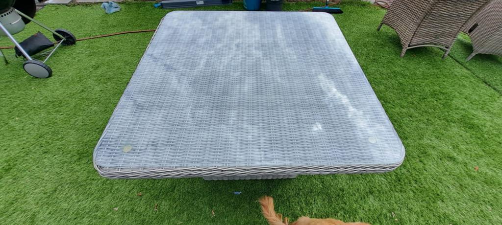 Vierkante tuintafel met glasplaat, Ophalen, Gebruikt, Vierkant, Wicker