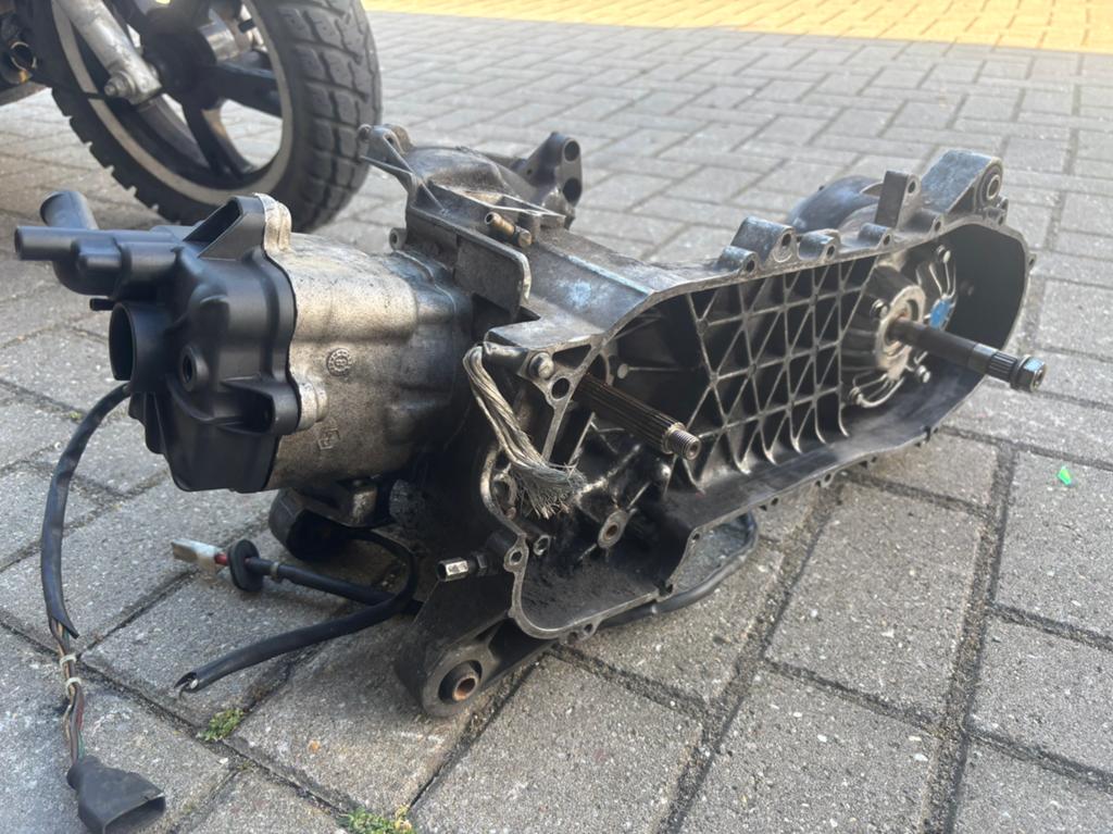 M08 blok sd lc 180cc golardoni 2/2, Fietsen en Brommers, Brommeronderdelen | Scooters, Ophalen, Gebruikt, Blok, Piaggio