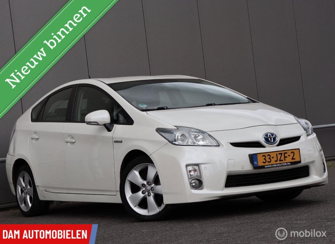 Toyota Prius 1.8 hybride AUT Airco,LED,Keyless,NAP,APK!, Auto's, 136 pk, Gebruikt, 4 cilinders, Wit
