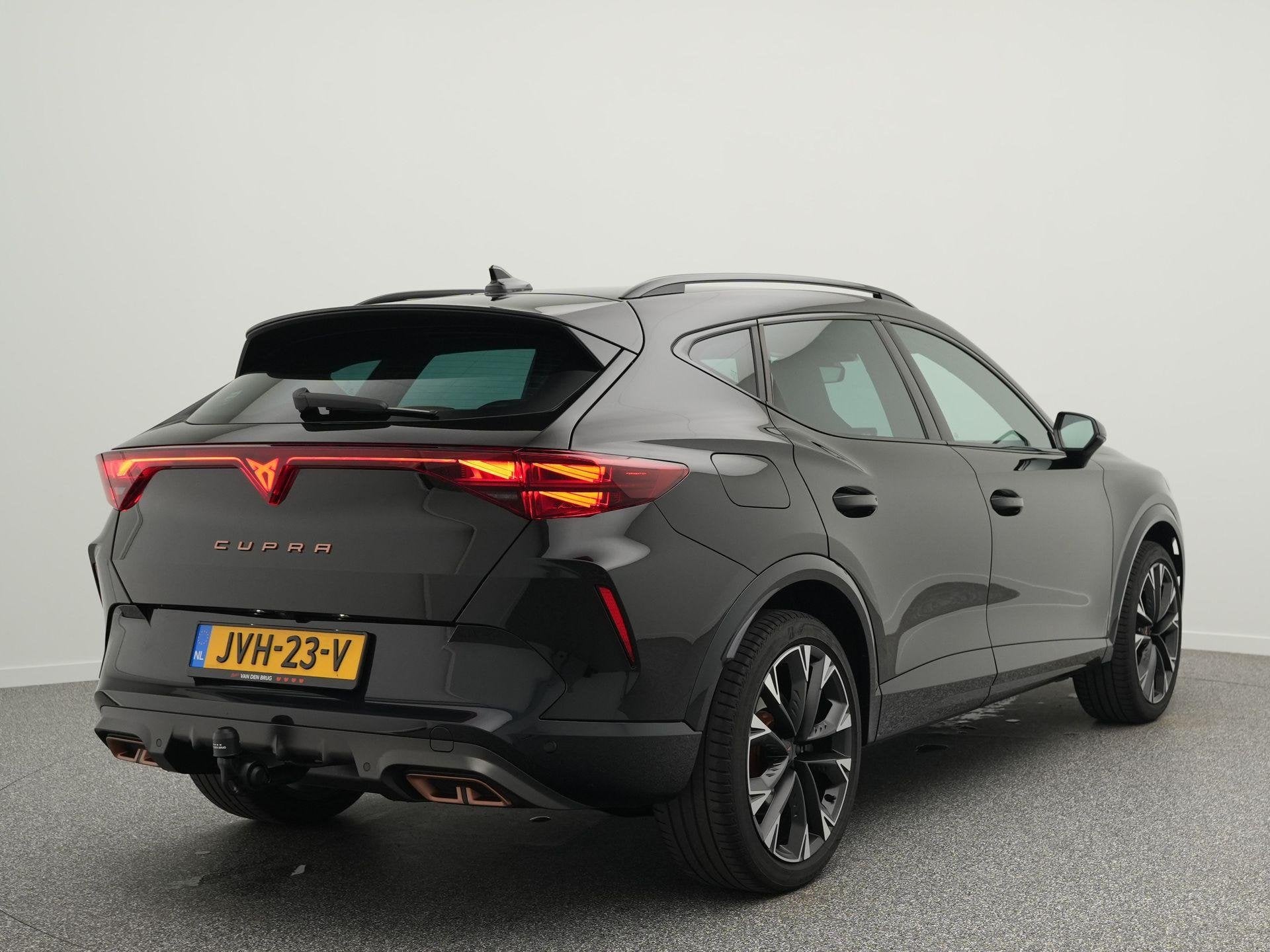 CUPRA Formentor 1.5 TSI e-Hybrid VZ 272PK | Trekhaak | SennH, Auto's, 4 cilinders, Formentor, 150 min, Alcantara