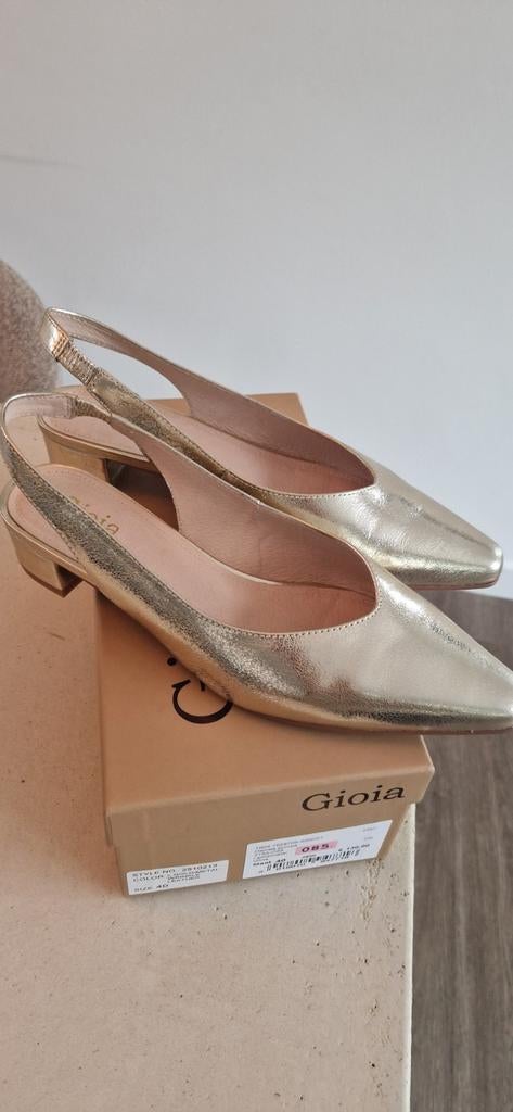 Gioia • Pumps • Gold • Maat 40, Kleding | Dames, Schoenen, Ophalen of Verzenden, Zo goed als nieuw, Zwart