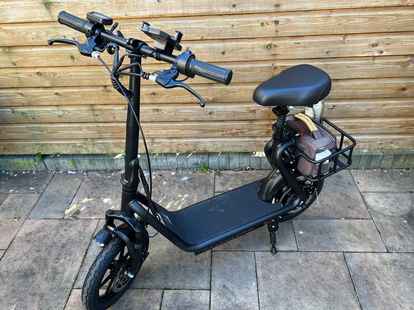 Aovo ESBS elektrische step met comfortabel zadel, Fietsen en Brommers, Steps, Ophalen, Zo goed als nieuw, Elektrische step (E-scooter)