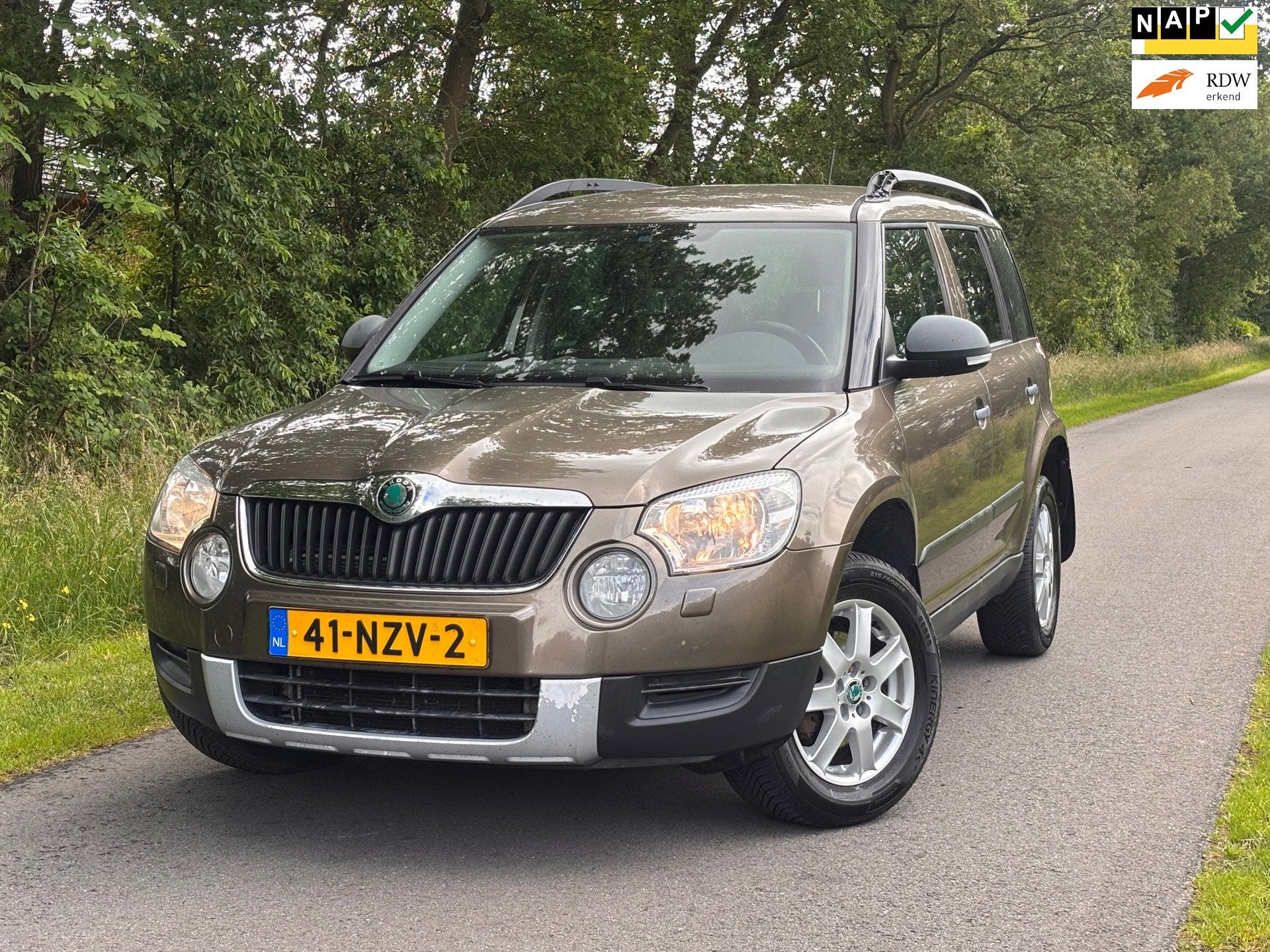Skoda Yeti 1.8 TSI Comfort 4x4 | Cruise control + Airco Nu, Auto's, Euro 5, 4 cilinders, Origineel Nederlands, Handgeschakeld