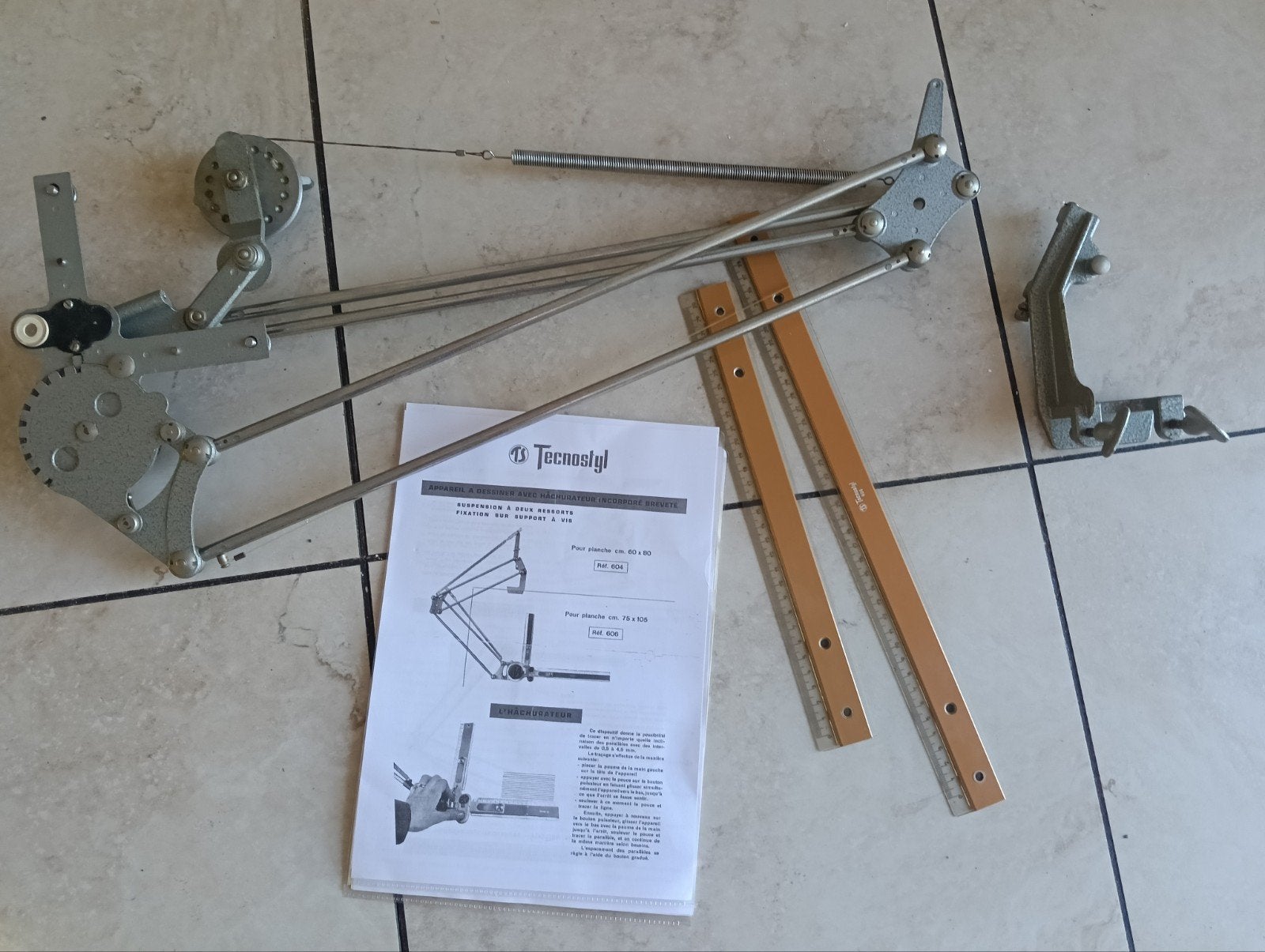 Tecnostyl Tekentafel Mechanisme met Handleiding, Ophalen of Verzenden, Gebruikt, Minder dan 130 cm