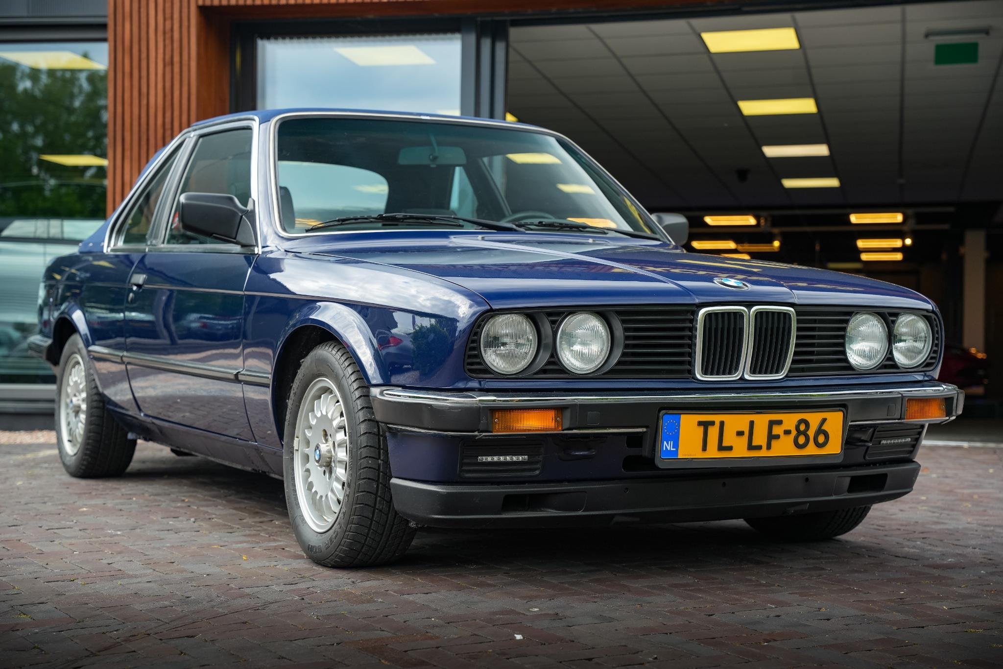 BMW 3-serie Cabrio 320i Baur TC E30 Uniek!, Auto's, Gebruikt, Blauw, Handgeschakeld, 3-Serie