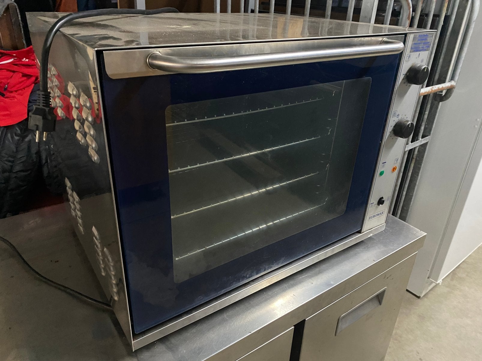 Heteluchtoven euromax 10950 GBL RVS snackgrill 2/3 GN, Ophalen, Zo goed als nieuw