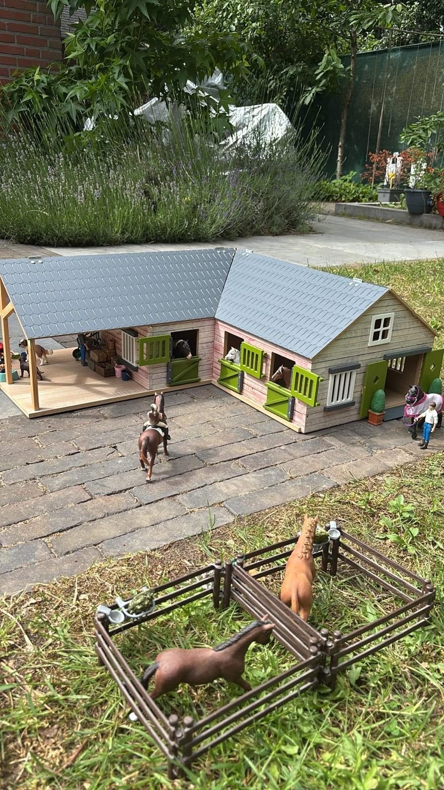 Hoek paardenstal (excl. paarden en accessoires), Ophalen, Gebruikt, Jongen of Meisje