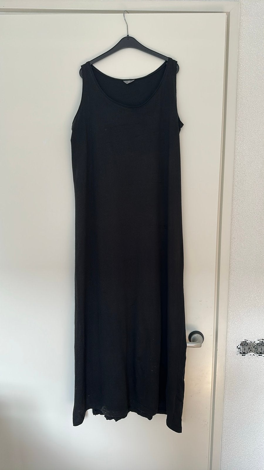Zwarte maxi jurk, mouwloos, maat 46/48, Zwart, Maat 46/48 (XL) of groter, Ophalen of Verzenden, Gedragen