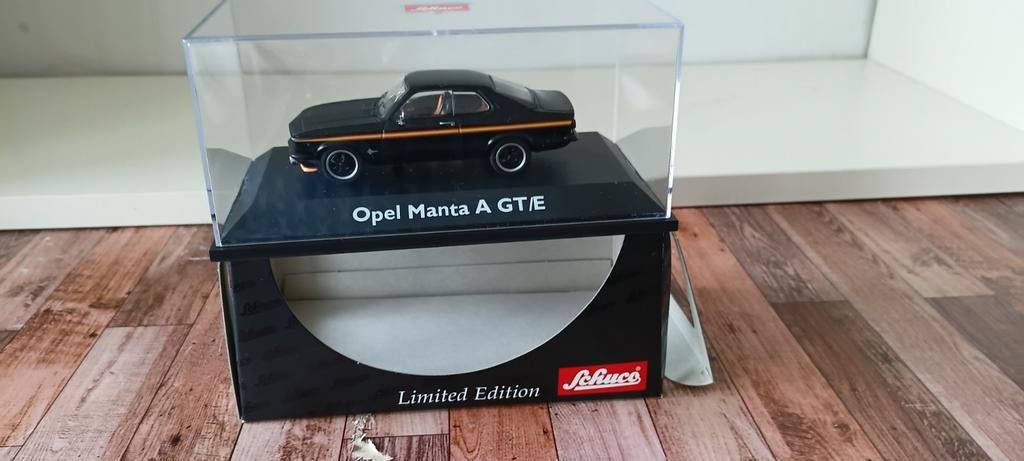 Opel Manta A GTE Black Edition Schuco., Hobby en Vrije tijd, Modelauto's | 1:43, Ophalen of Verzenden, Nieuw, Auto, Schuco