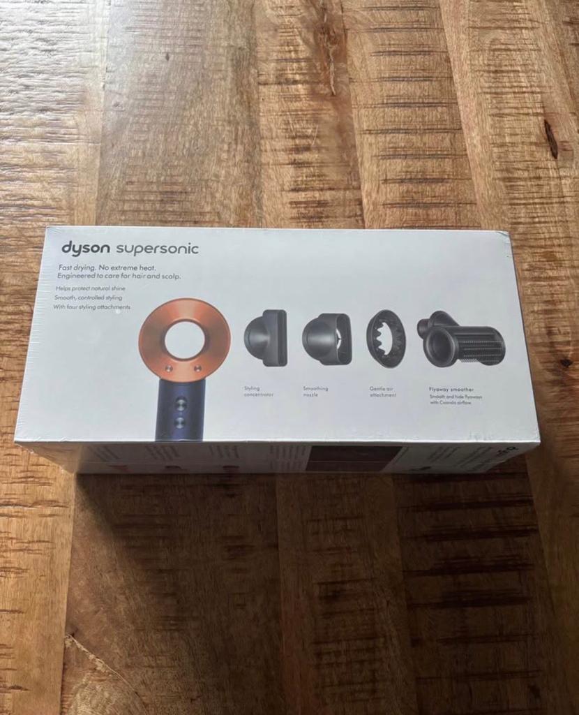 Dyson supersonic fohn, Sieraden, Tassen en Uiterlijk, Uiterlijk | Haarverzorging, Zo goed als nieuw, Föhn of Haardroger, Ophalen of Verzenden