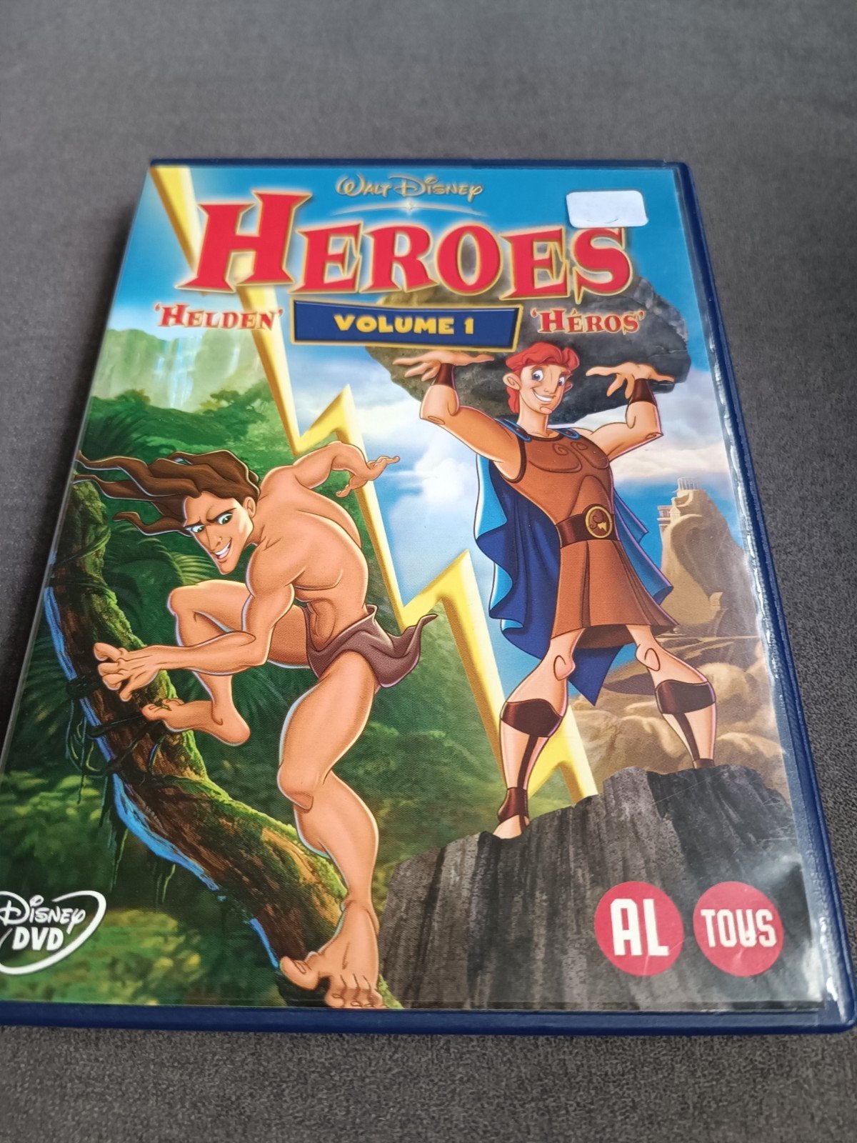 Heroes volume 1 - dvd, Cd's en Dvd's, Dvd's | Tekenfilms en Animatie, Alle leeftijden, Ophalen of Verzenden, Zo goed als nieuw