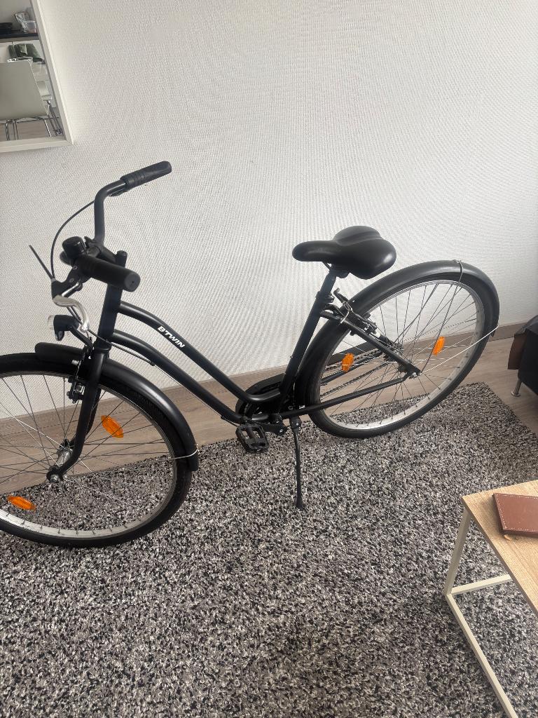 Decathlon btwin bike/cycle, Fietsen en Brommers, Fietsen | Mountainbikes en ATB, Fully, Ophalen, Zo goed als nieuw, Overige merken