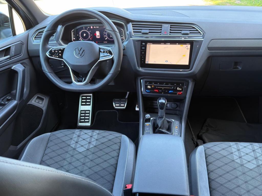 Volkswagen Tiguan R-Line eHybrid | Black Style | IQ-Light |, Automaat, Gebruikt, 4 cilinders, 2000 kg