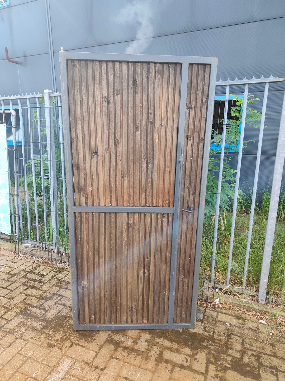 Stevige houten poort met metalen frame, Ophalen, Gebruikt, Minder dan 80 cm, Minder dan 200 cm