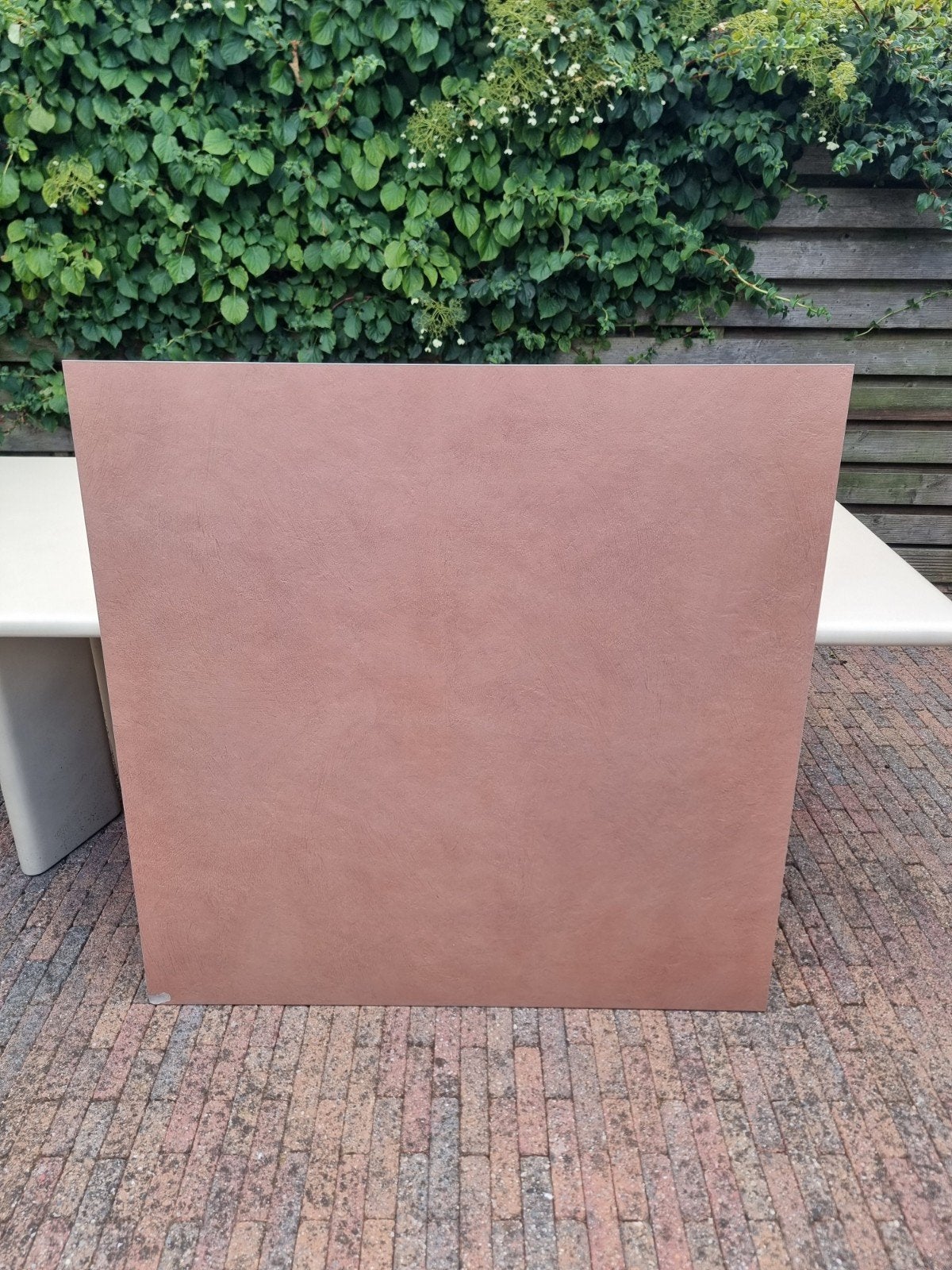 Badkamertegel ( vloer) rood/bruin - licht beschadigd, Ophalen, 60 cm of meer, Gebruikt, 60 cm of meer