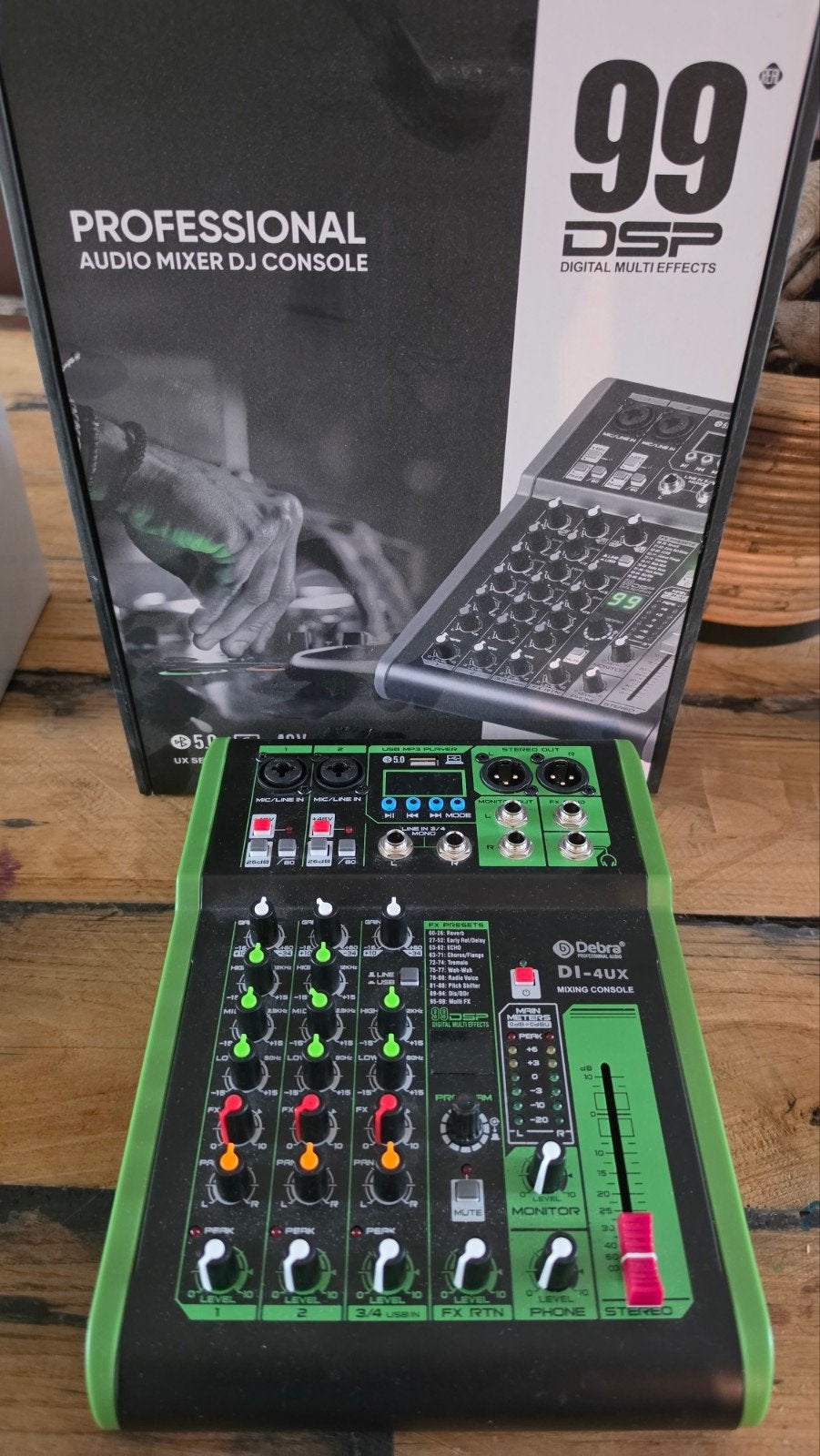 Debra DI-4UX Mengpaneel - Compacte Audiomixer met DSP, Muziek en Instrumenten, Mengpanelen, Ophalen of Verzenden, Zo goed als nieuw