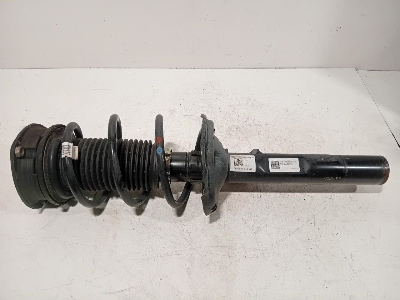 Veerpoot rechts voor Skoda Octavia, Onderdelen@venauto.nl, Van der Ven Autorecycling B.V., Gebruikt, Ettenseweg 76, 4706 PB Roosendaal, The Netherlands
