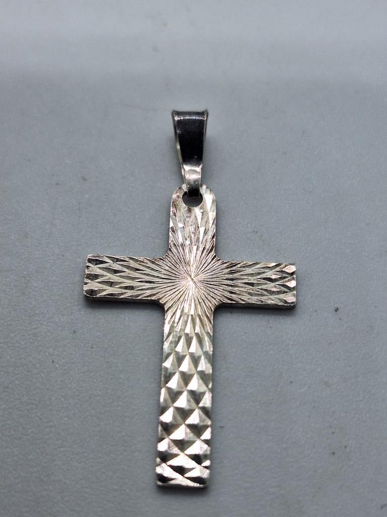 Zilveren kruisje  925, Sieraden, Tassen en Uiterlijk, Kettinghangers, Ophalen of Verzenden, Zo goed als nieuw, Kruis of Symbool