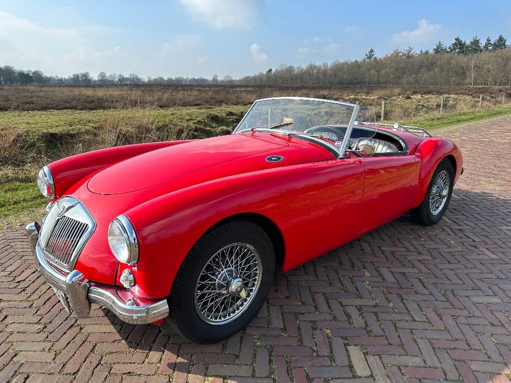 MGA Roadster 1957 | Tartan red | Topstaat!, Auto's, Oldtimers, Zwart, Cabriolet, Leder, Bedrijf