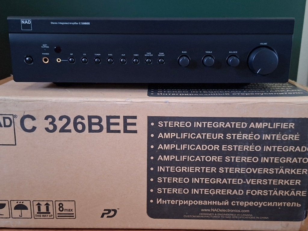 NAD C326BEE in nieuwstaat! Inclusief de originele verpakking, Overige merken, Ophalen of Verzenden, Zo goed als nieuw, Minder dan 60 watt