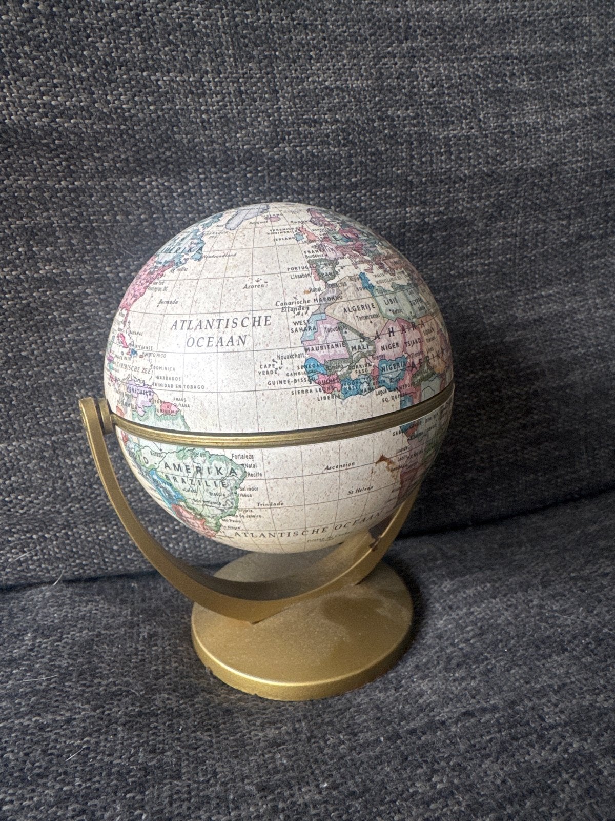 Draaibare wereldbol - Educatief en decoratief, Ophalen of Verzenden, Draaibaar, Gebruikt, Staatkundige wereldbol