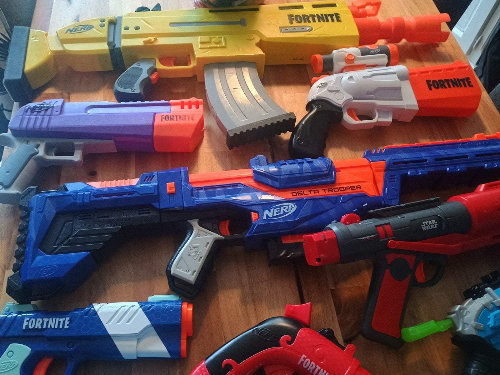 Grote partij Fortnite Nerf pistolen met foam pijltjes, Ophalen of Verzenden, Gebruikt, Jongen of Meisje