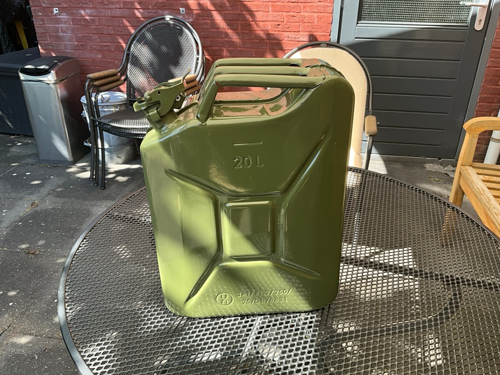 Jerrycan 20L - Olijfgroen, Auto diversen, Overige Auto diversen, Ophalen of Verzenden