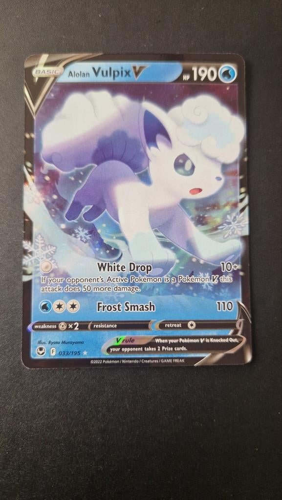 Alolan Vulpix V 033/195 Silver Tempest Pokemon, Ophalen of Verzenden, Zo goed als nieuw, Losse kaart